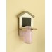 البيت الصغير الخشبي لزراعة الازهار ضمن الكوب والمعلق على الحائط من اجل تزيينه