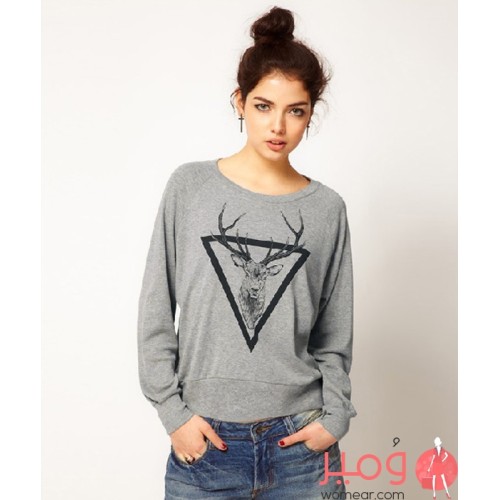 تيشرت انيق وجذاب ذا اكمام طويله 