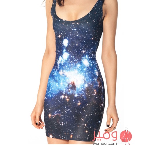 فستان قصير قصة ضيقة بنقوش على كامل التصميم 