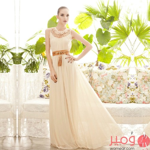 فستان صيفى طويل أنيق وجذاب أكمام عارية تزيد من أناقتك 