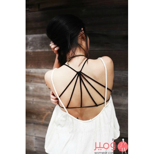 بلوزة جميلة  بفتحات من الظهر 