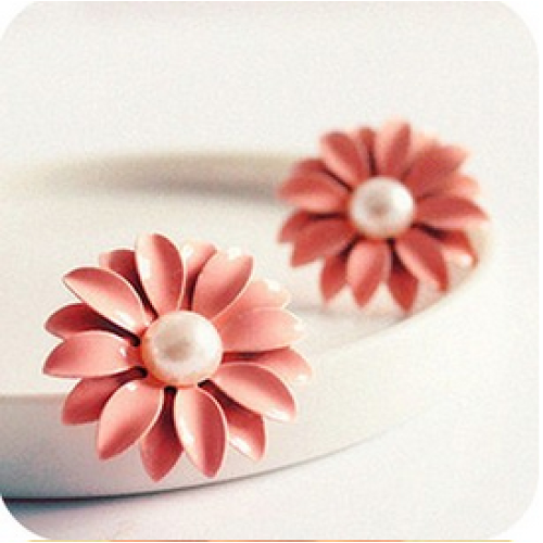 أقراط جميلة بشكل زهور