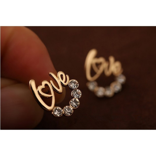 أقراط جميلة بكتابات