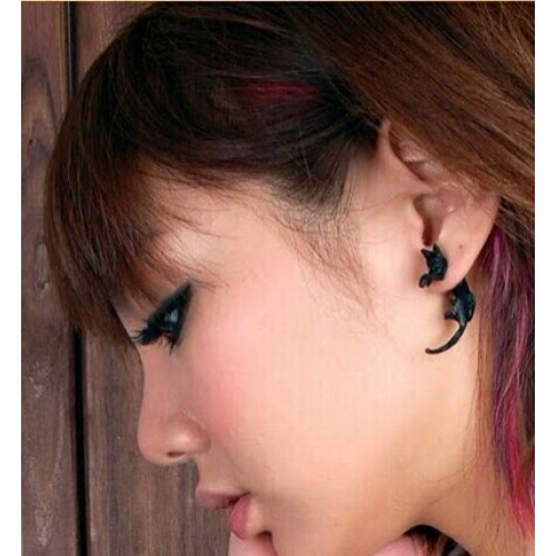 أقراط للأذن بشكل قطة