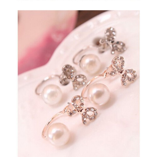 أقراط دبوسية جذابة 