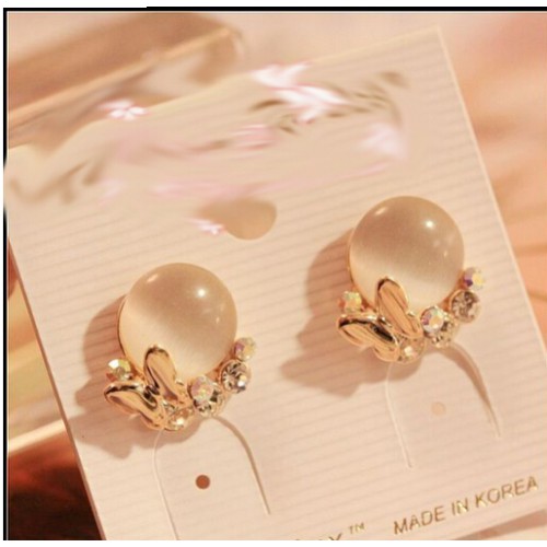 أقراط رائعة وراقية للأذن