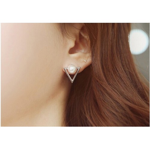 أقراط دبوسية بشكل مثلث 