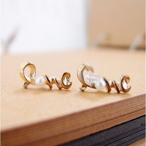 أقراط دبوسية أنيقة وجذاب 