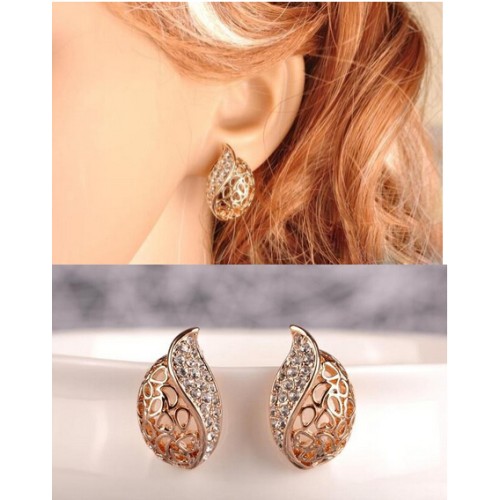 أقراط دبوسية أنيقة 