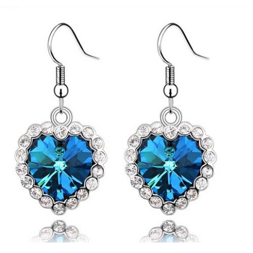 أقراط رائعة بشكل قلب