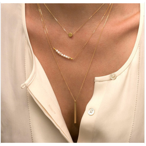 قلادة أنيقة تصميم جميل