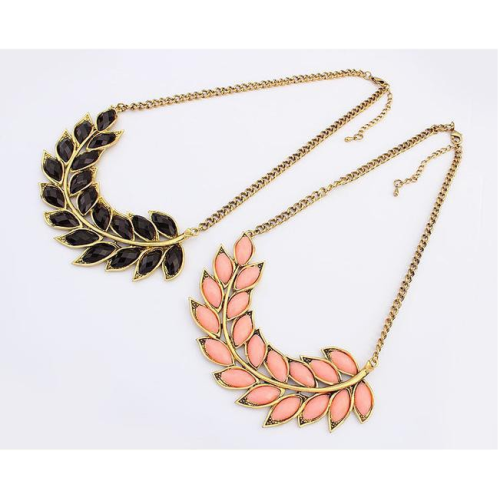 عقد بقلادة شكل ورق الأشجار 