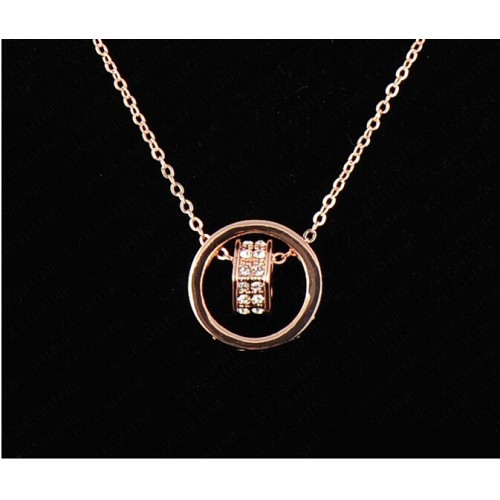 قلادة من الكريستال ألوان رائعة