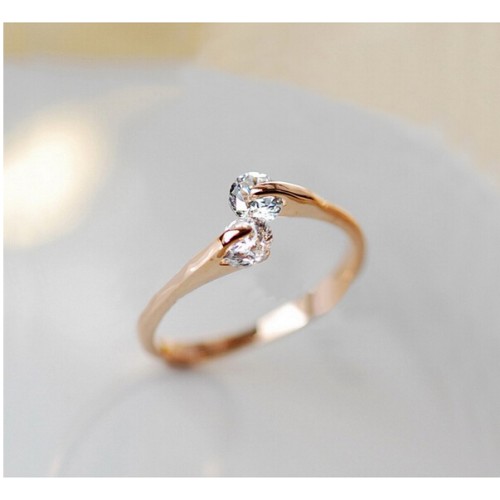  خاتم راقي رقيق بلون الذهب 