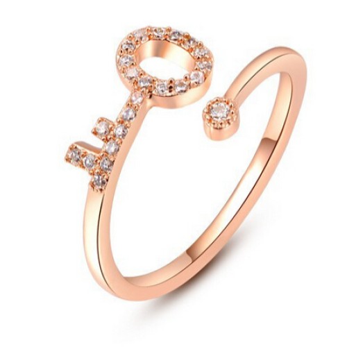 خاتم جميل بشكل مفتاح مميز